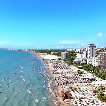 Apartment Beachfront & Sea View