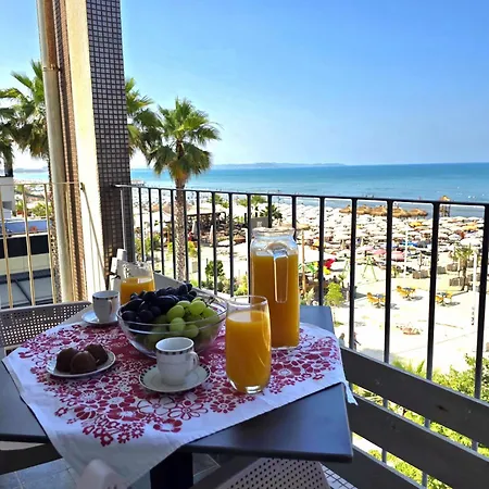Beachfront & Sea View * دراس