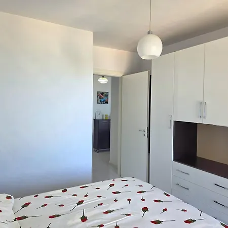 Beachfront & Sea View شقة