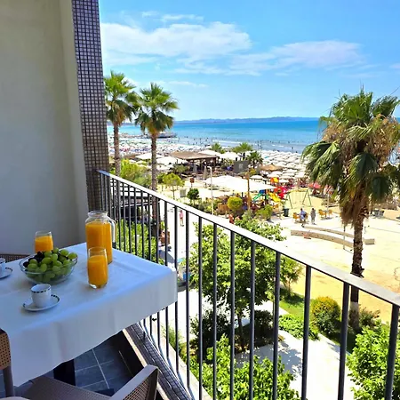 Beachfront & Sea View