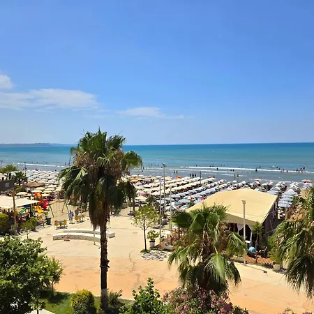 Apartament Beachfront & Sea View Durrës