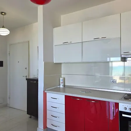 Apartament Beachfront & Sea View