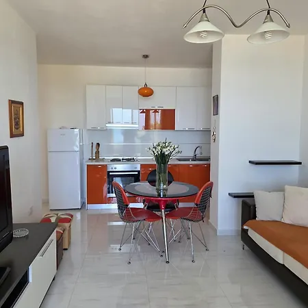 Apartament Beachfront & Sea View *