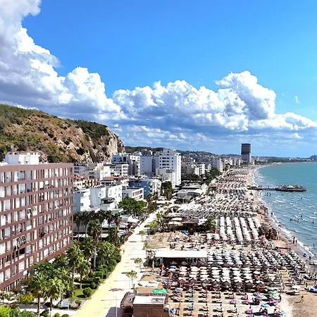 Beachfront & Sea View * Durrës