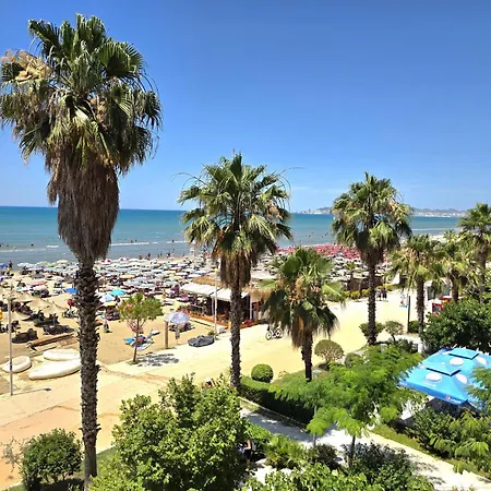 Beachfront & Sea View *