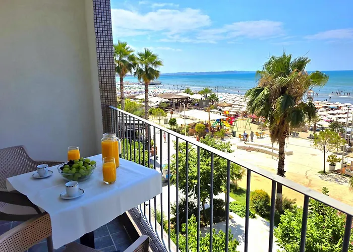 Beachfront & Sea View