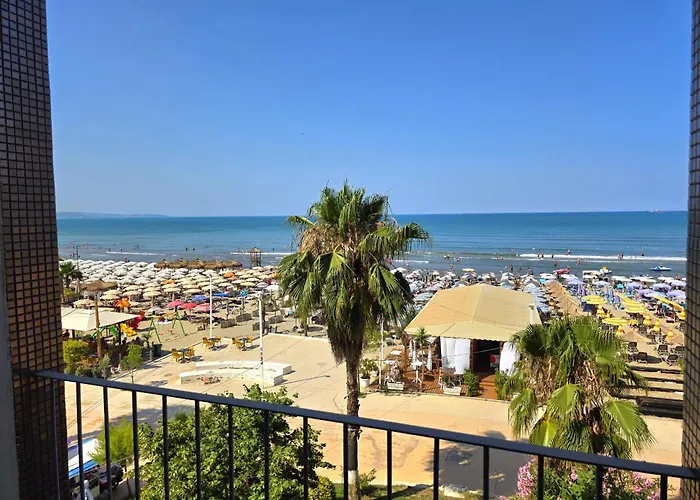 Beachfront & Sea View Appartement *