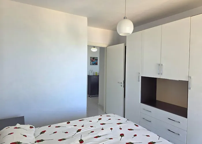 Beachfront & Sea View Appartement